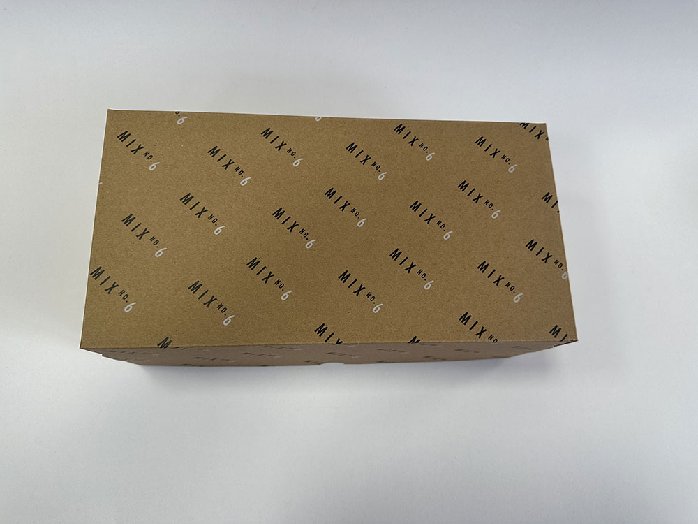 禮品彩盒定(ding)制